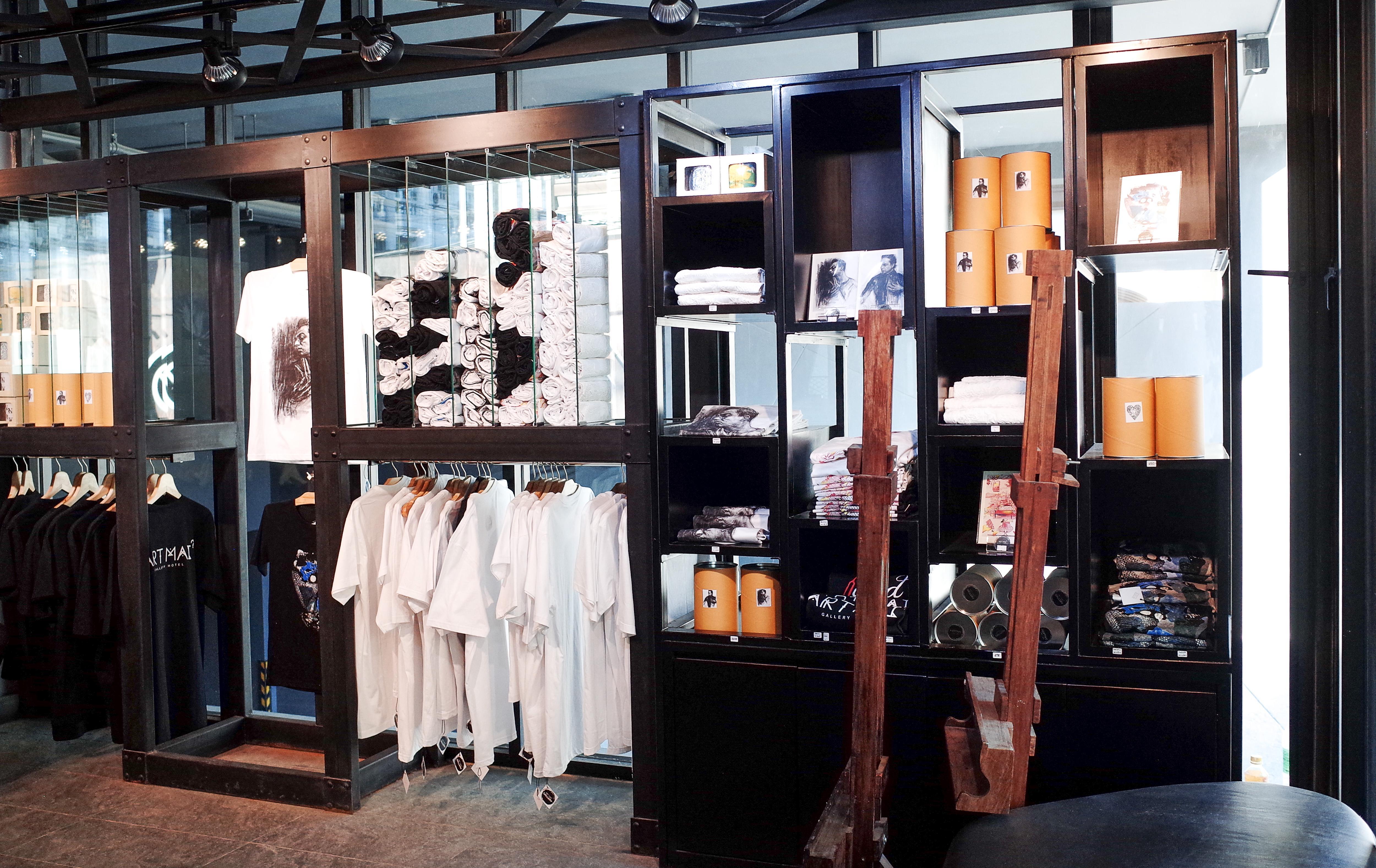 아트 마이 갤러리 님만 호텔 치앙마이  외부 사진 The gift shop at the Chengdu Research Base of Giant Panda Breeding