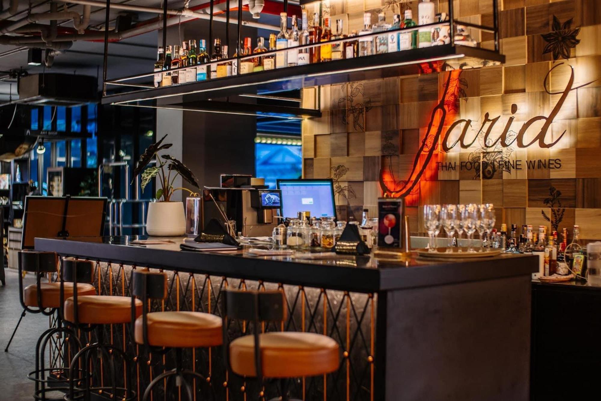 아트 마이 갤러리 님만 호텔 치앙마이  외부 사진 The bar at the restaurant